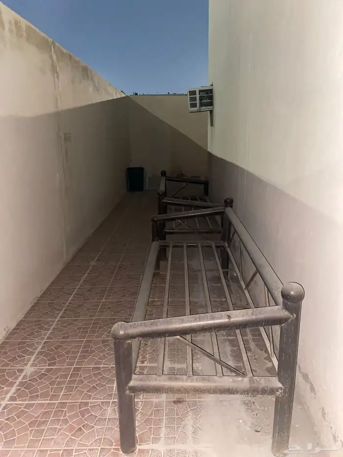 للبيع اثاث 8