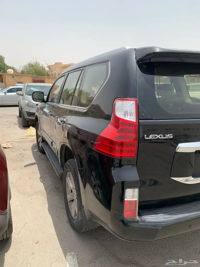 جيب لكزس 460 GX موديل 2010 فل كامل لون اسود 10