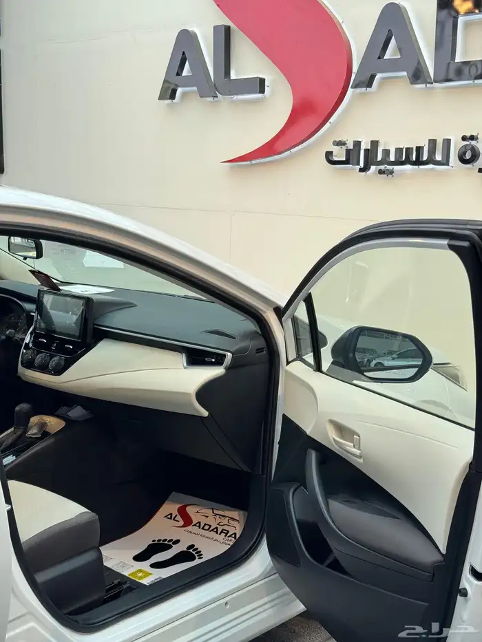تويوتا كورولا XLi فتحة سقف 2025 افضل العروض والأسعار 8