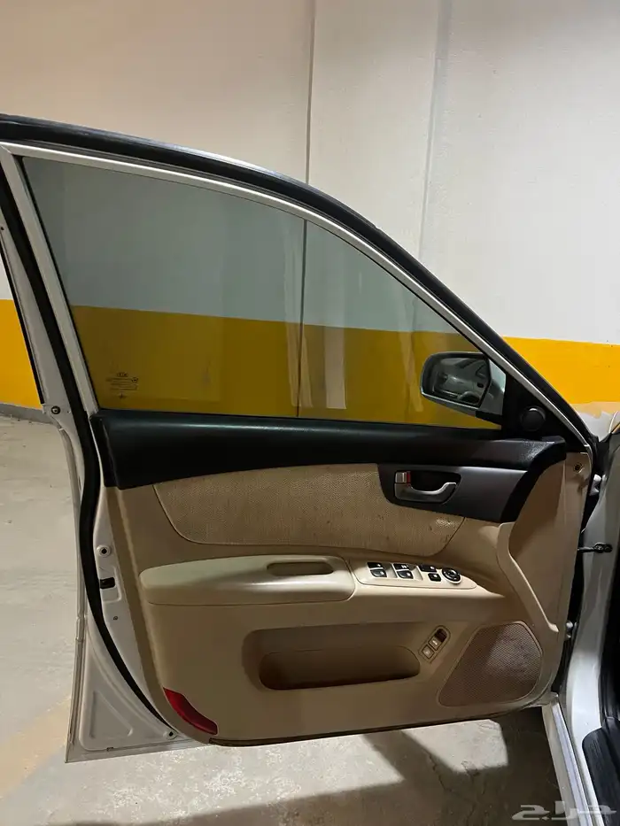 KIA optima 2009 for sale in excellent condition 24
