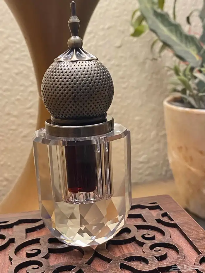 دهن العود الهندي المعتق حطب VVIP 0