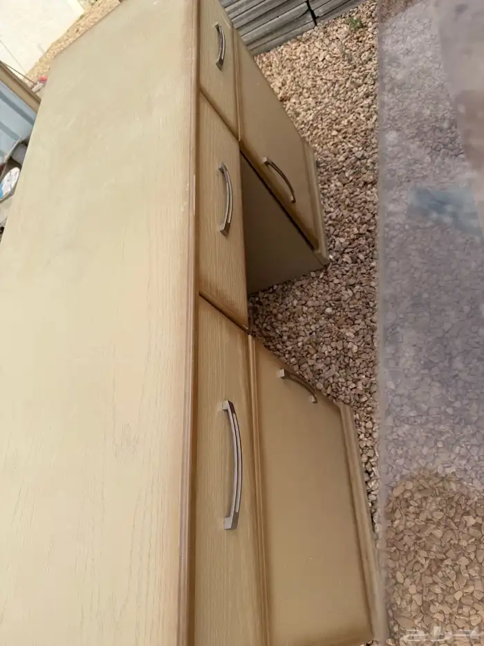 غرفة نوم للبيع بحالة ممتازة 0