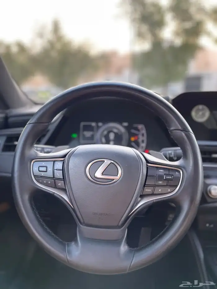 لكزس-ES300h-2022(ممشي40الف) 22
