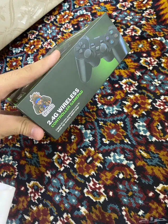 للبيع جهاز اللعاب يوجد بداخله 30 لعبه 10