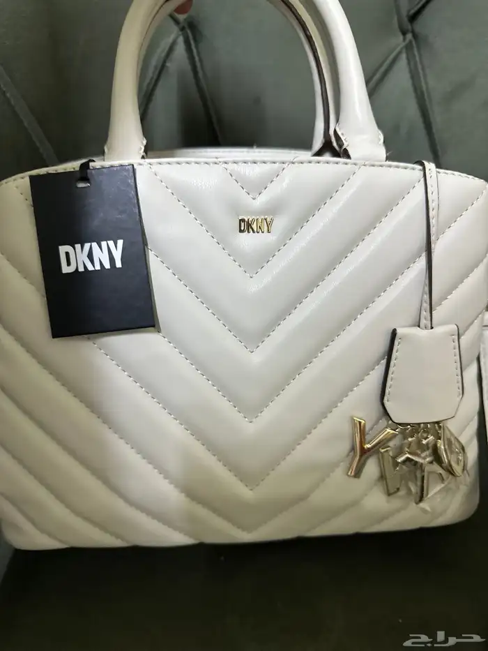 حقيبه جديده ماركه dkny اصليه جايه من امريكا 0