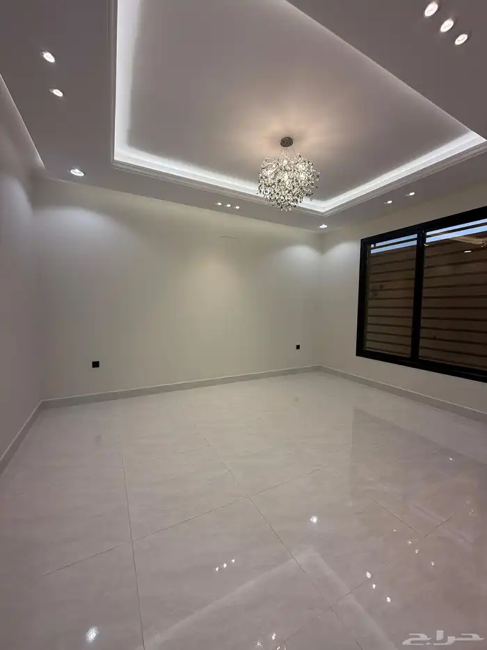 للبيع أدوار ارضيه ببايكة سياره وشقق علويه ف ابها المحاله 6