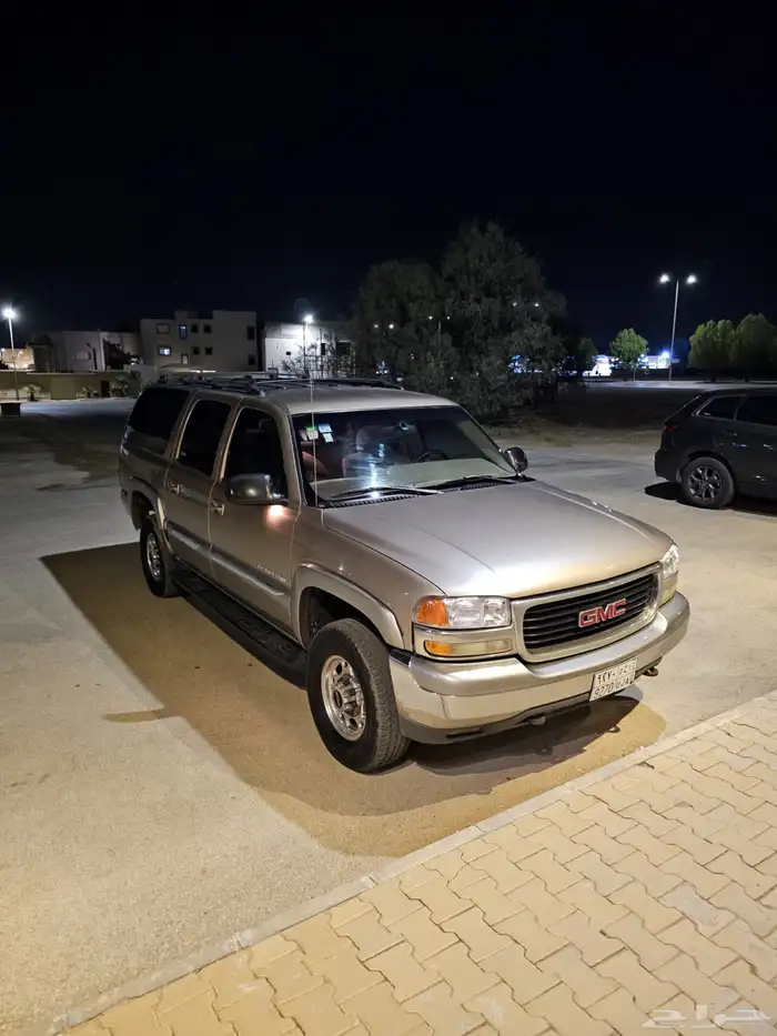 جمس سوبربان موديل 2001 ذهبي 1