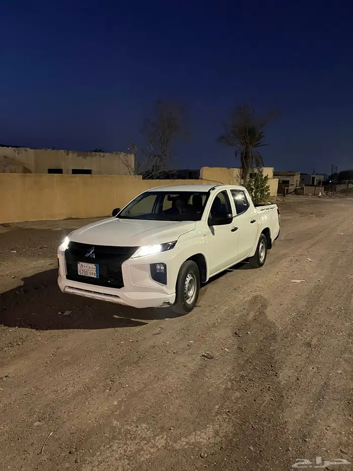 ميتسوبيشي L200 11