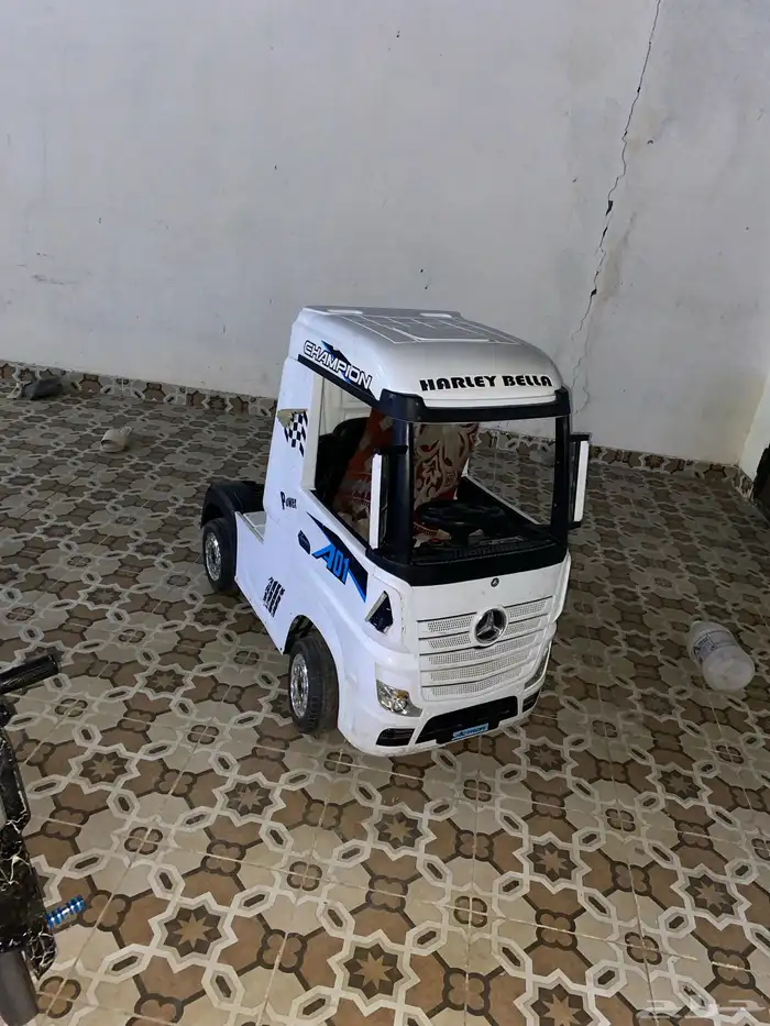 سكوترات درفت وشاحنة مرسيدس 2