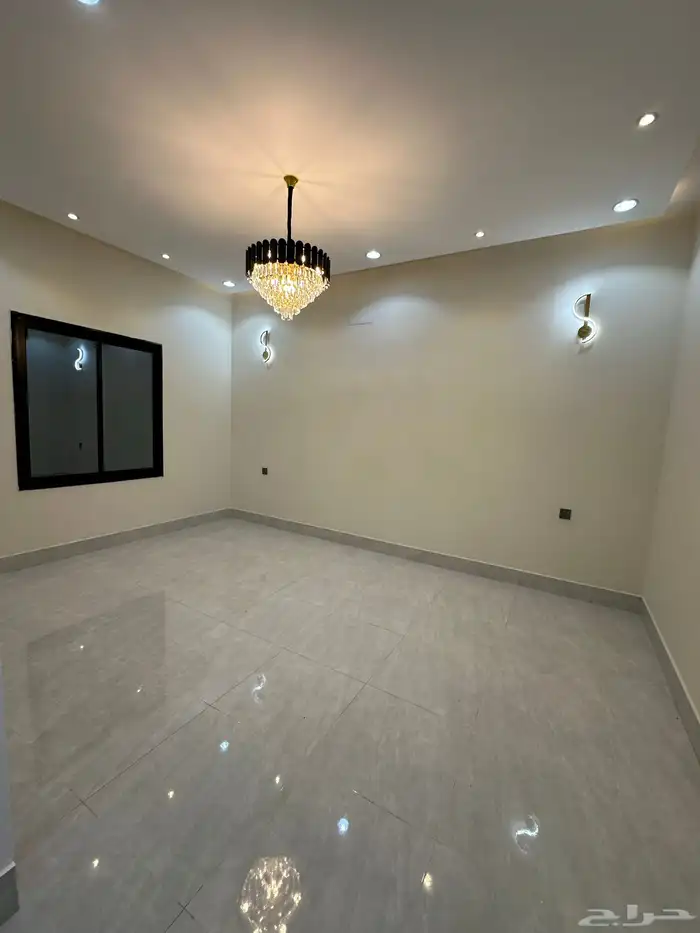 للبيع شقق ارضية وعلوية باسعار من 550 الف حي المحالة 7
