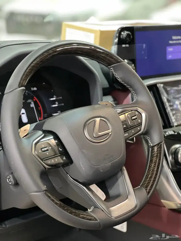لكزس   LX600 - BB بنزين 2025 جديد سعودي 12