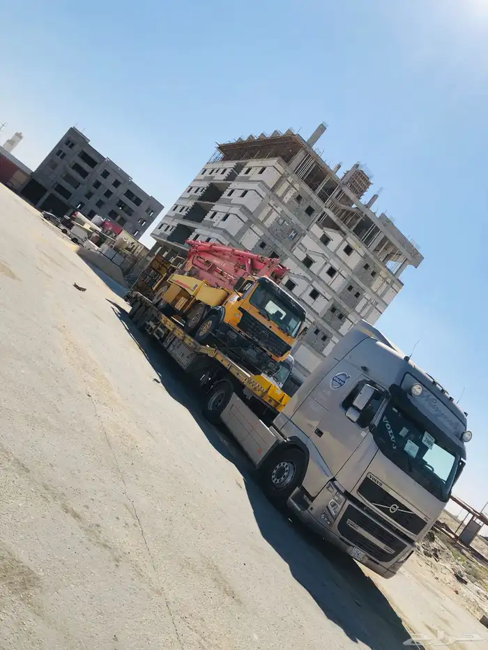 لوبد منخفض ونش سحب في وادي الدواسر السليل لنقل المعدات 0