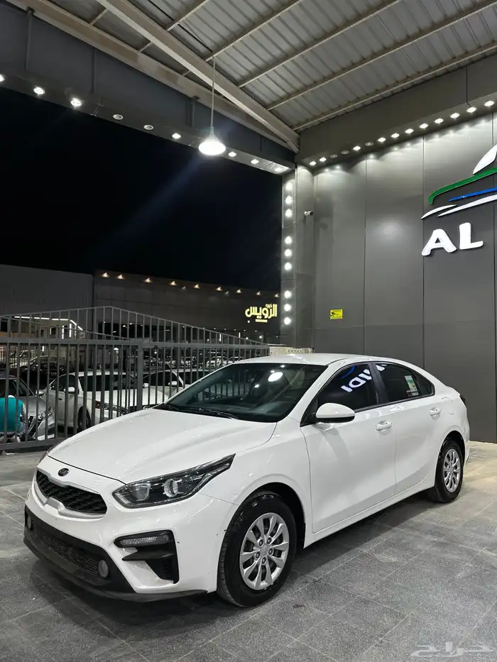 سيراتو 2021 ستاندر لؤلؤي متوفر لدى معرض(عبيد الرشيدي) 10