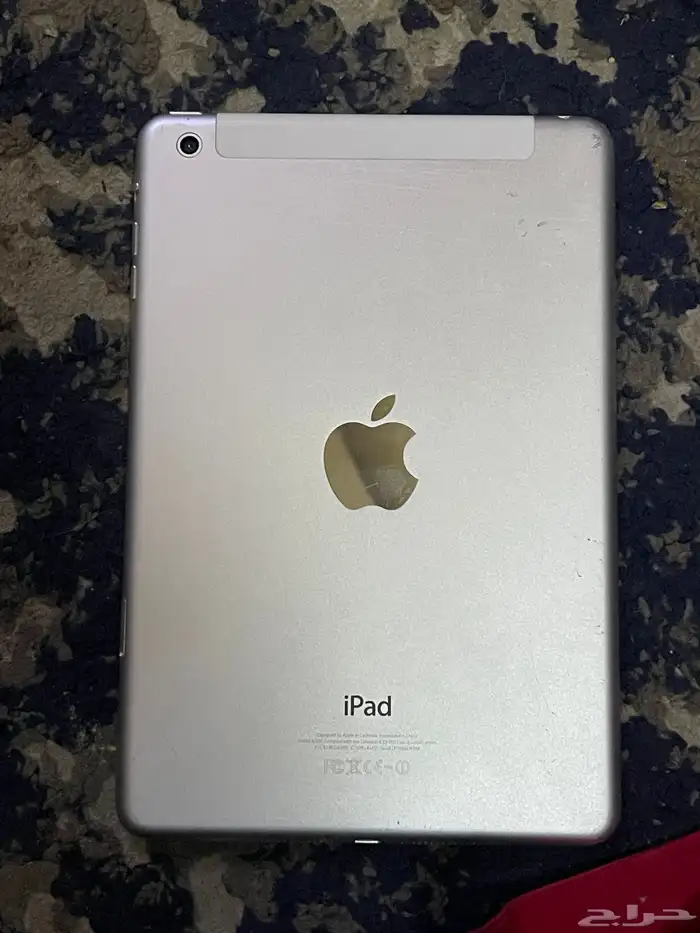iPad في كسر خفيف في الشاشة ماياثر في الستخدام 1