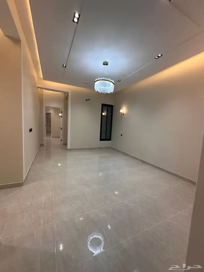 ادوار ارضيه بحوش تشطيب وتصميم مميز قرب المطار ونادي ضمك 15