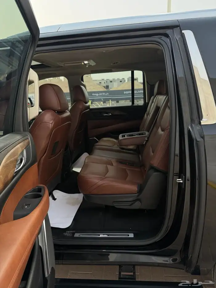 للبيع كاديلاك اسكاليد XL 2019 Premium فل كامل 16