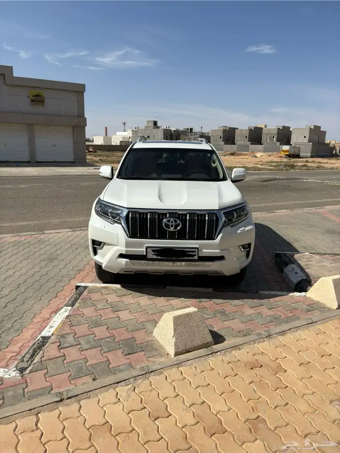 السلام عليكم اعرض لكم برادو الموديل 2023 1