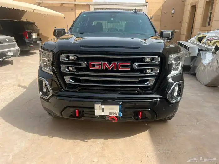 سييراAT4 2020 اللون اسود GMC 4