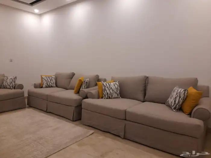 طقم كنب صناعة امريكي ماركة 9 اشخاص نظيف 1