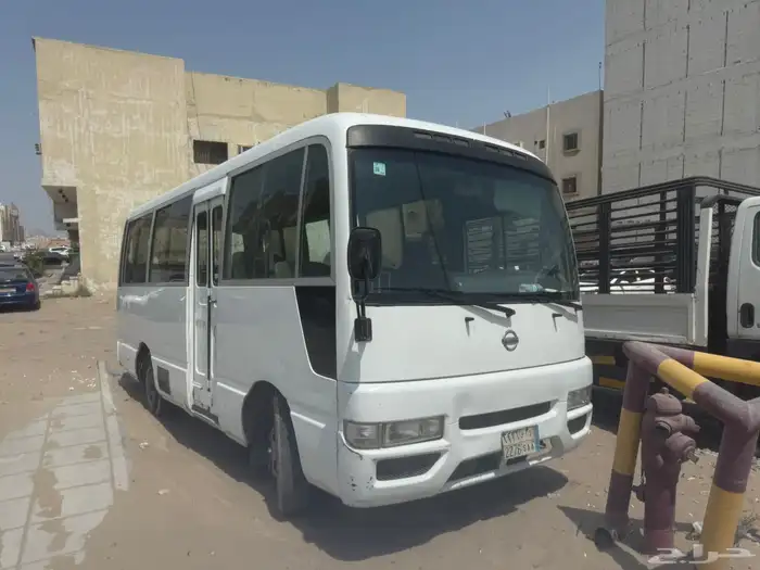 للبيع باص 2007 بنزين 0