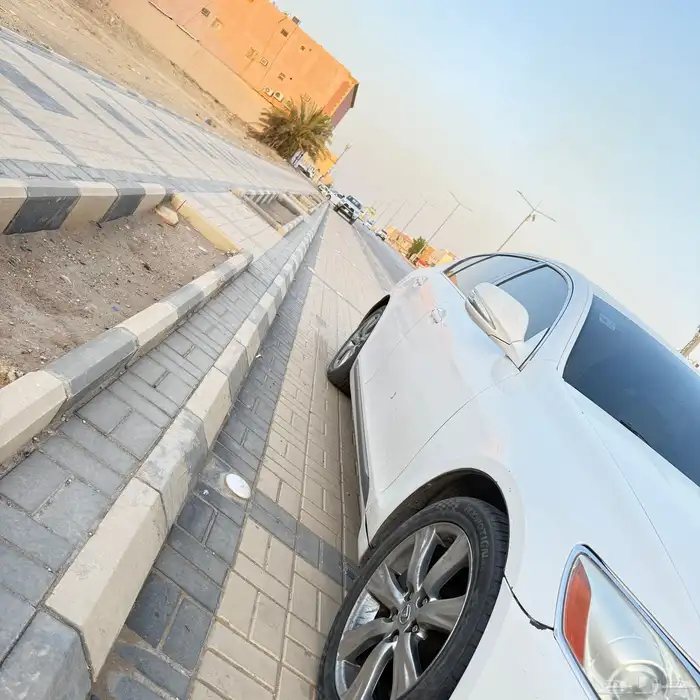 لكزس 3