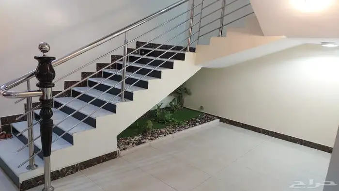 فيلا للايجار بالكامل حي طويق 14