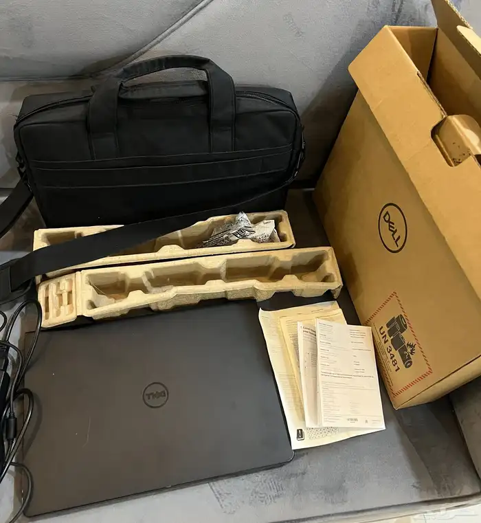 لاب توب DEll نظيف جدا 0
