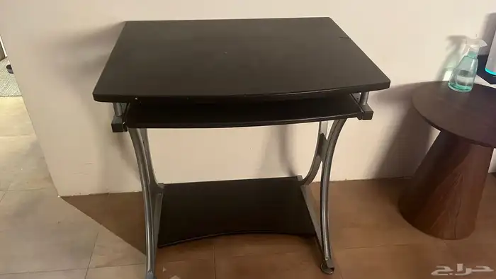 طاولة مكتبية ورف 0