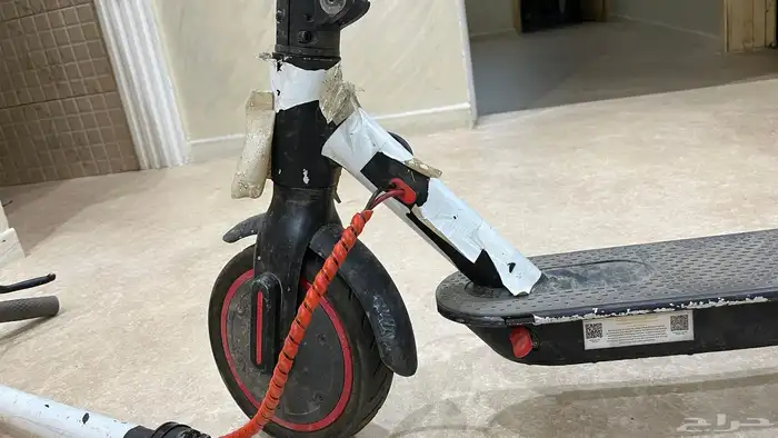 سكوتر طويل عيبه مكسور تركيبه سهل معى كل اغراضه 4