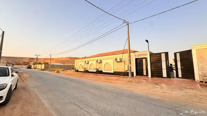 فرصه 5 شاليهات جديدة للبيع 2800 م في ديراب - الرياض 0