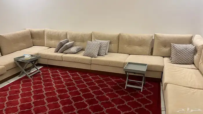 كنب اللون بيج جميل 1