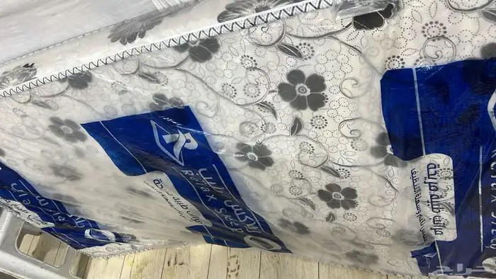 سرير حديد نفر قابل للطي مع مرتبة للبيع مستعجل 9