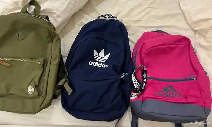 شنطتين مدرسيه ب 140 اديداس الوحدة ب 80 2