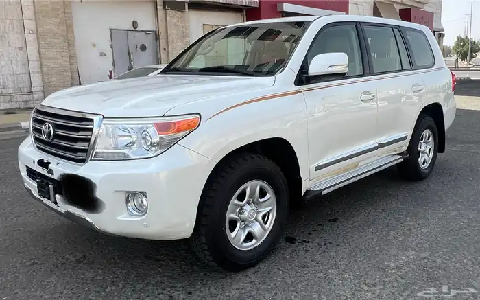 لاندكروزر GXهدد2015فل كامل شرط وكاله على الفحص ب140الف 0