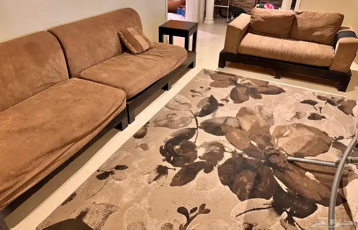 طقم كنب مع طاولات مستعمل للبيع 0