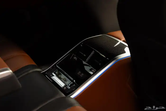 BMW موديل 2023 فئة 840i 12