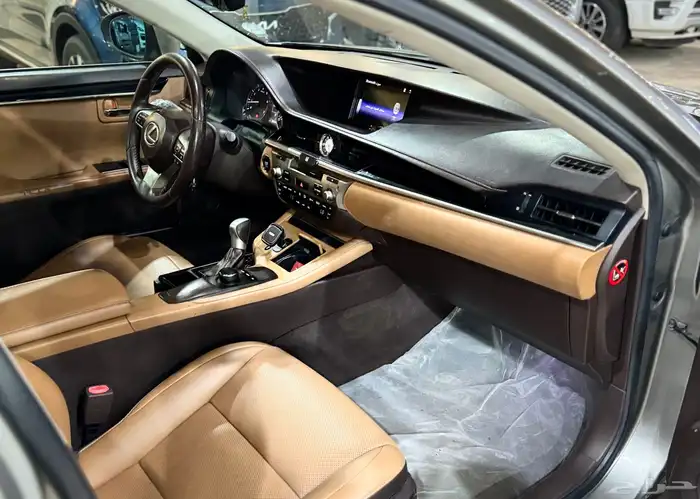 تويوتا لكزس 2017 ES350 مالك اول 23