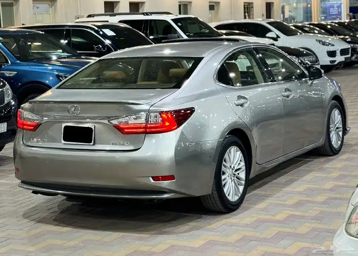 تويوتا لكزس 2017 ES350 مالك اول 8