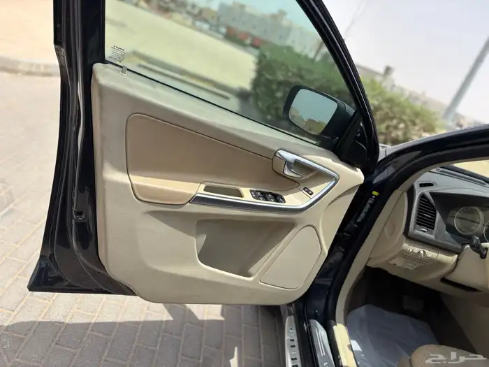 فولفو XC60 4