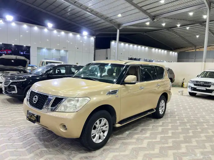 نيسان باترول SE2013 سعودي ماشي 260 الف 1
