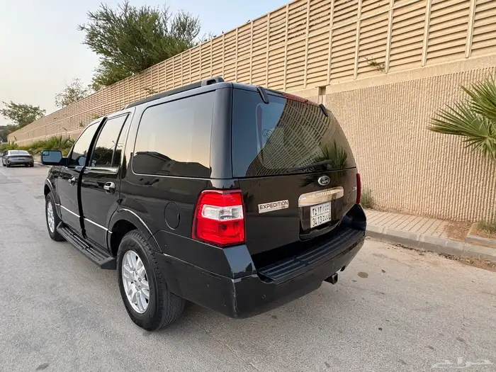 للبيع فورد اكسبيدشن قصير 2013 3