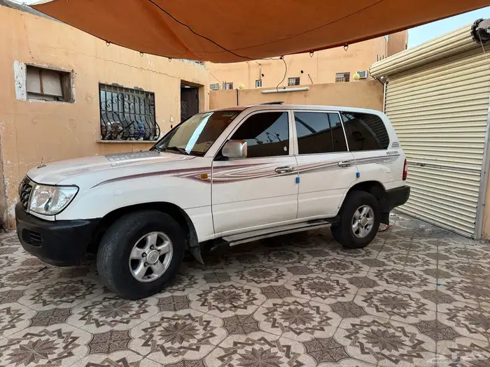جيب هدد GX 2007 خالي من السمكره. بس أرفرف اليسار فقط 11