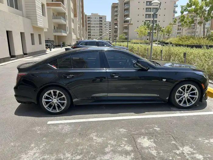 كاديلاك ct5 2023 3