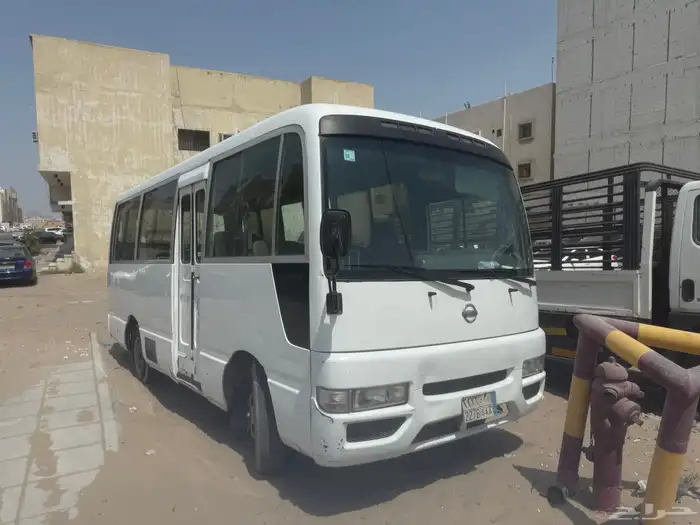 باص نيسان سفليان26 راكب بنزين موديل 2007 للبيع 0