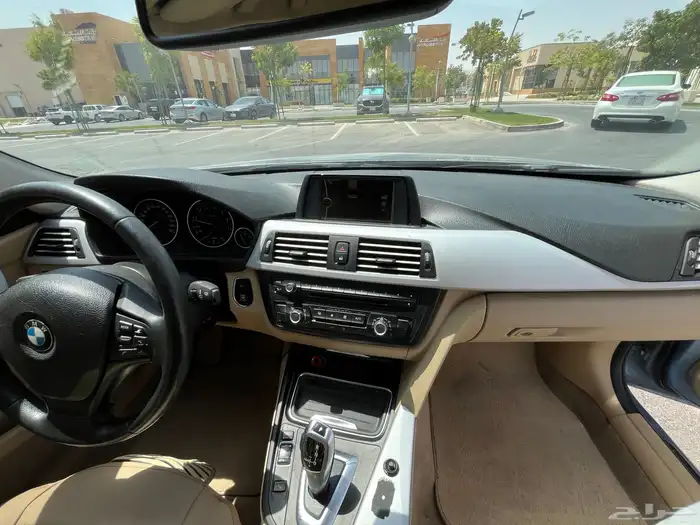 بي ام دبليو 2012 BMW 320i 1