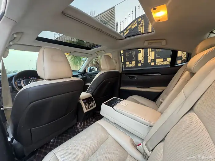 لكزس ES350 2013 DD بحالة الوكالة 13