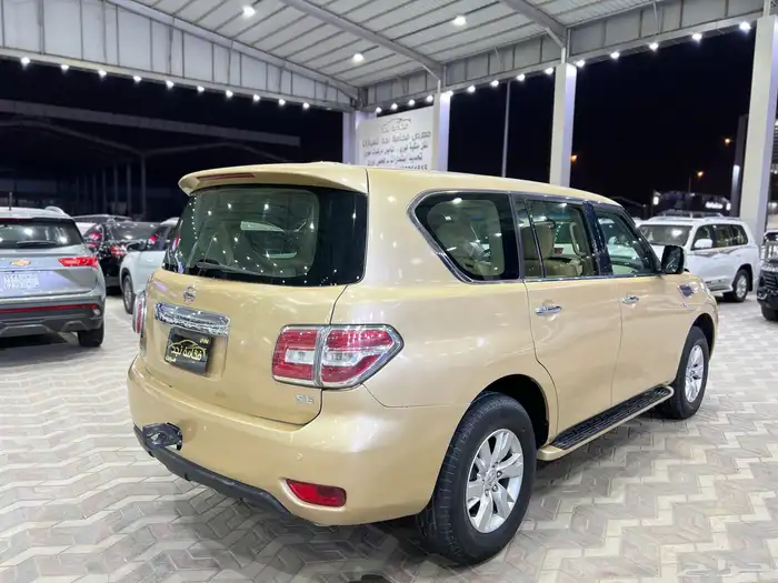 نيسان باترول SE2013 سعودي ماشي 260 الف 3
