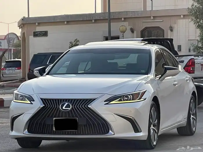 لكزس-ES300h-2020(ممشي87الف) 7