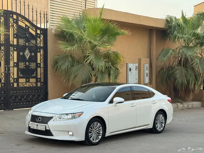 لكزس ES350 2013 DD بحالة الوكالة 2
