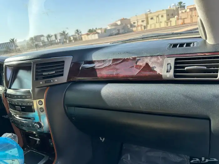 جيب لكزس Lx 570 موديل 2011 10